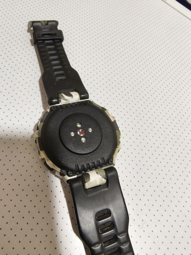 Смарт часы Amazfit T-rex