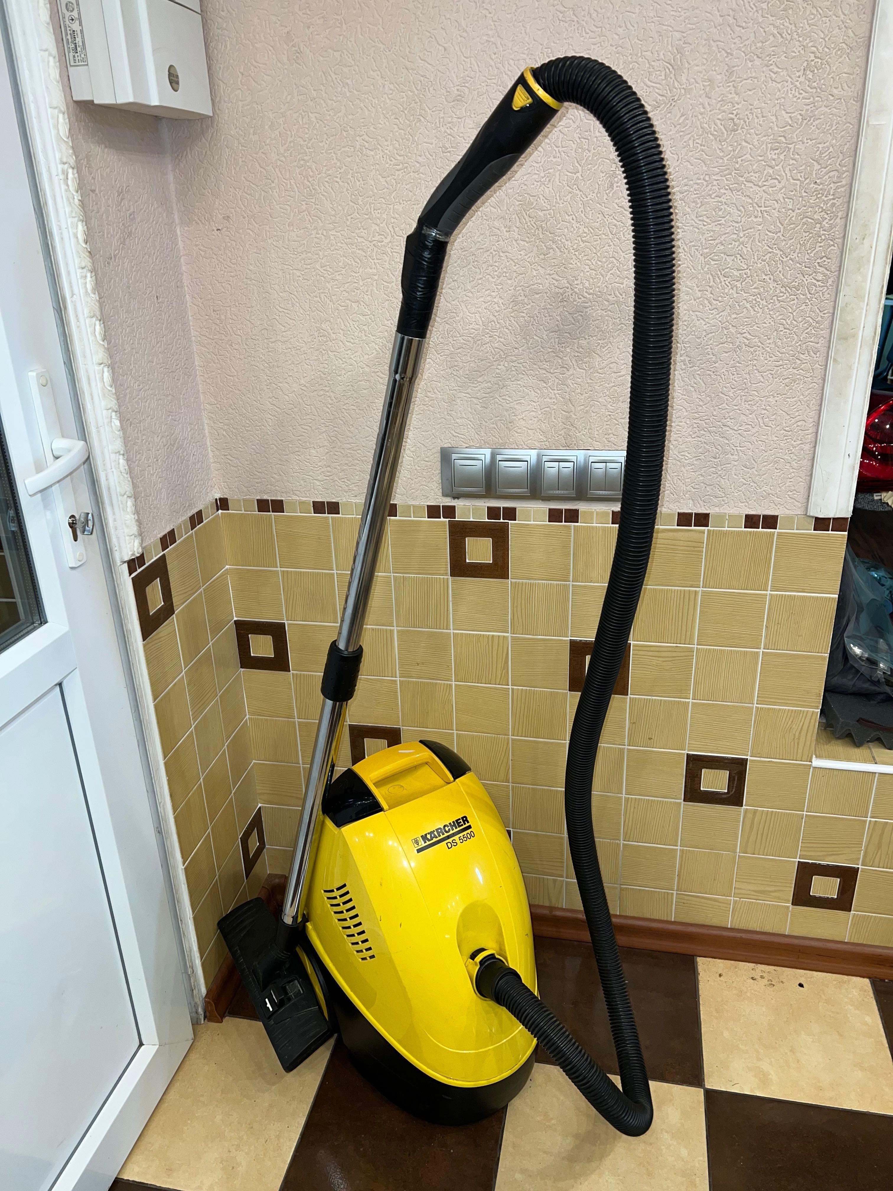 Пилосмок пылесос Karcher DS 5500 Кархер DS 5500