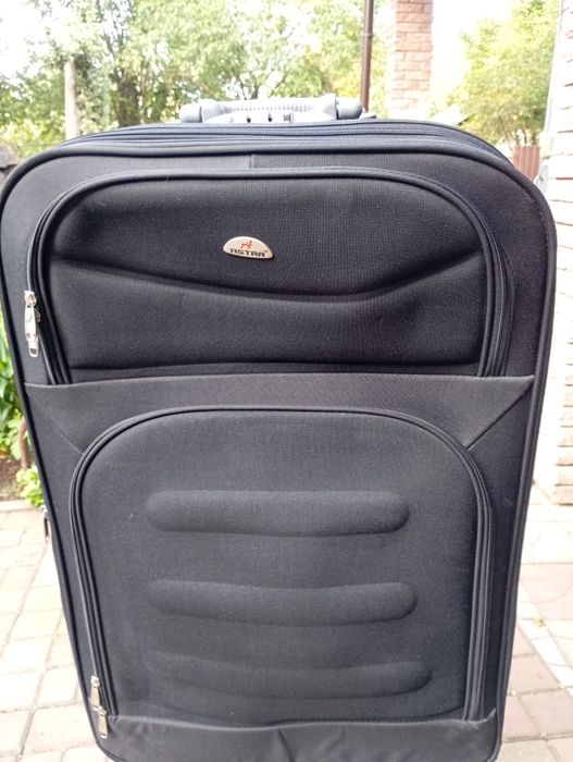 Продам валізу в хорошому стані