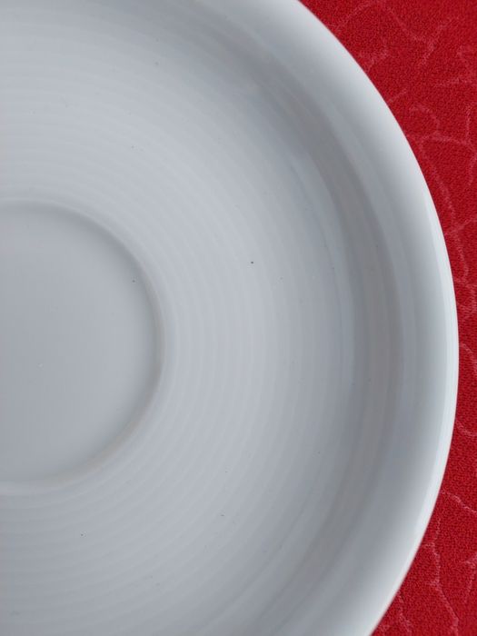 Nowa filiżanka z podstawkiem porcelana- 200 ml InPost