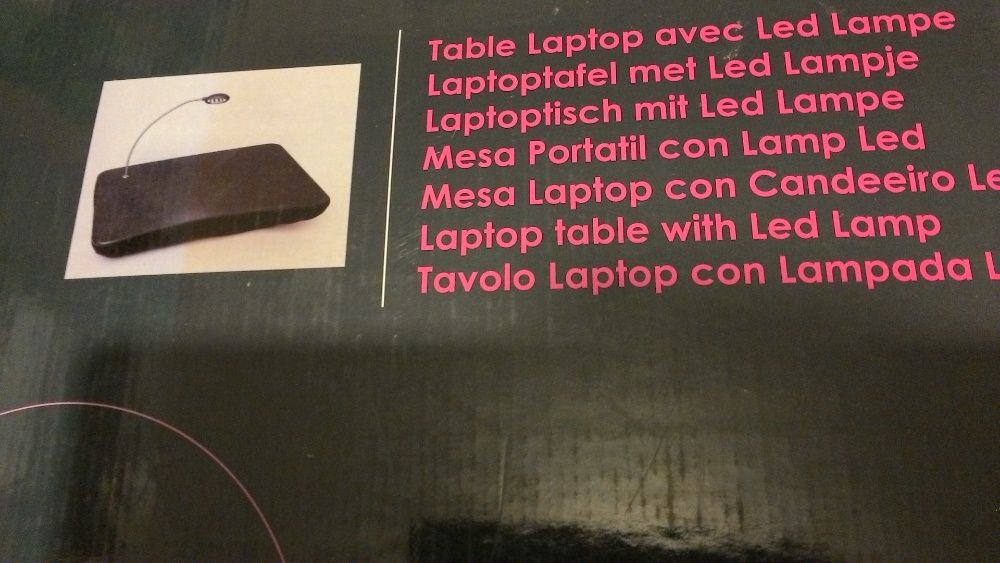 Mesa Laptop com candeeiro led nova (embalagem selada)