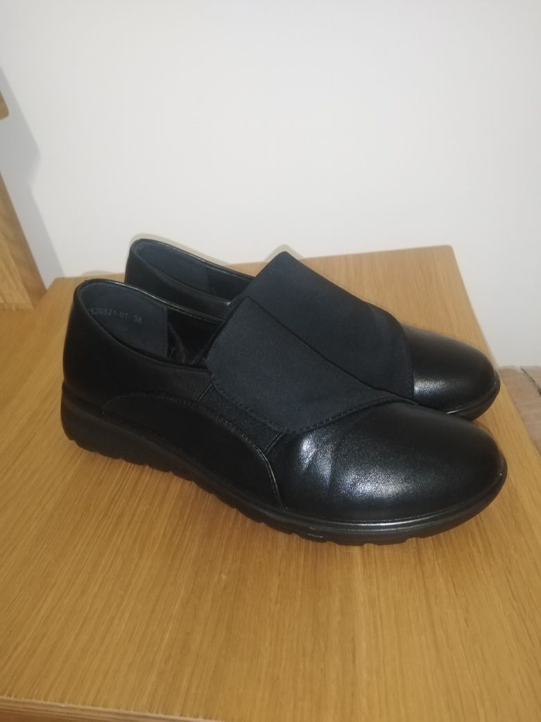 0Buty 38 Go Soft damskie wsuwane mokasyny półbuty sneakers