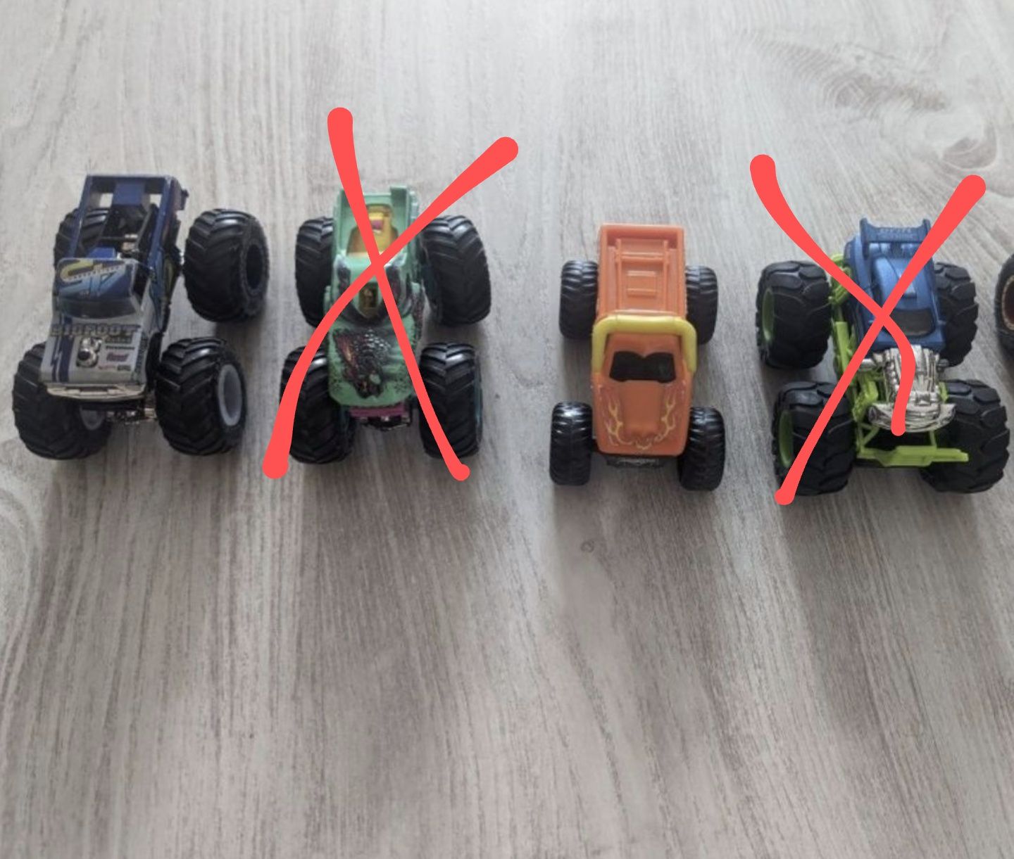 Машинки Monster Trucks Hot wheels