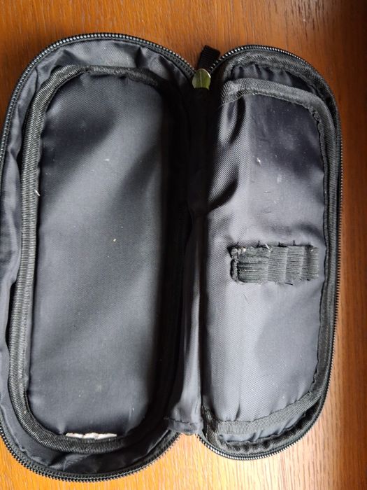 Piornik saszetka czarny w koty