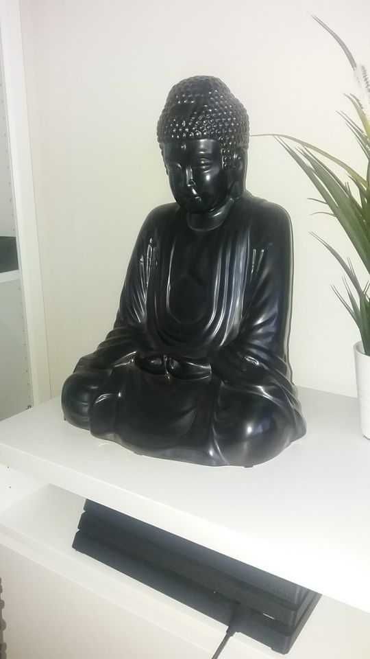 Buda em porcelana pintado em bronze, 50cm