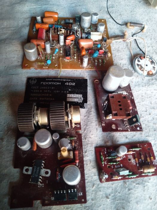 Плата на магнітофон