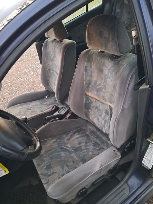 Mitsubishi Carisma 1.9 TD GLS