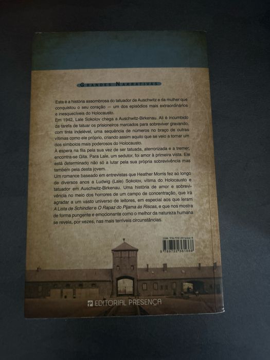 Livro “O tatuador de Auschwitz”