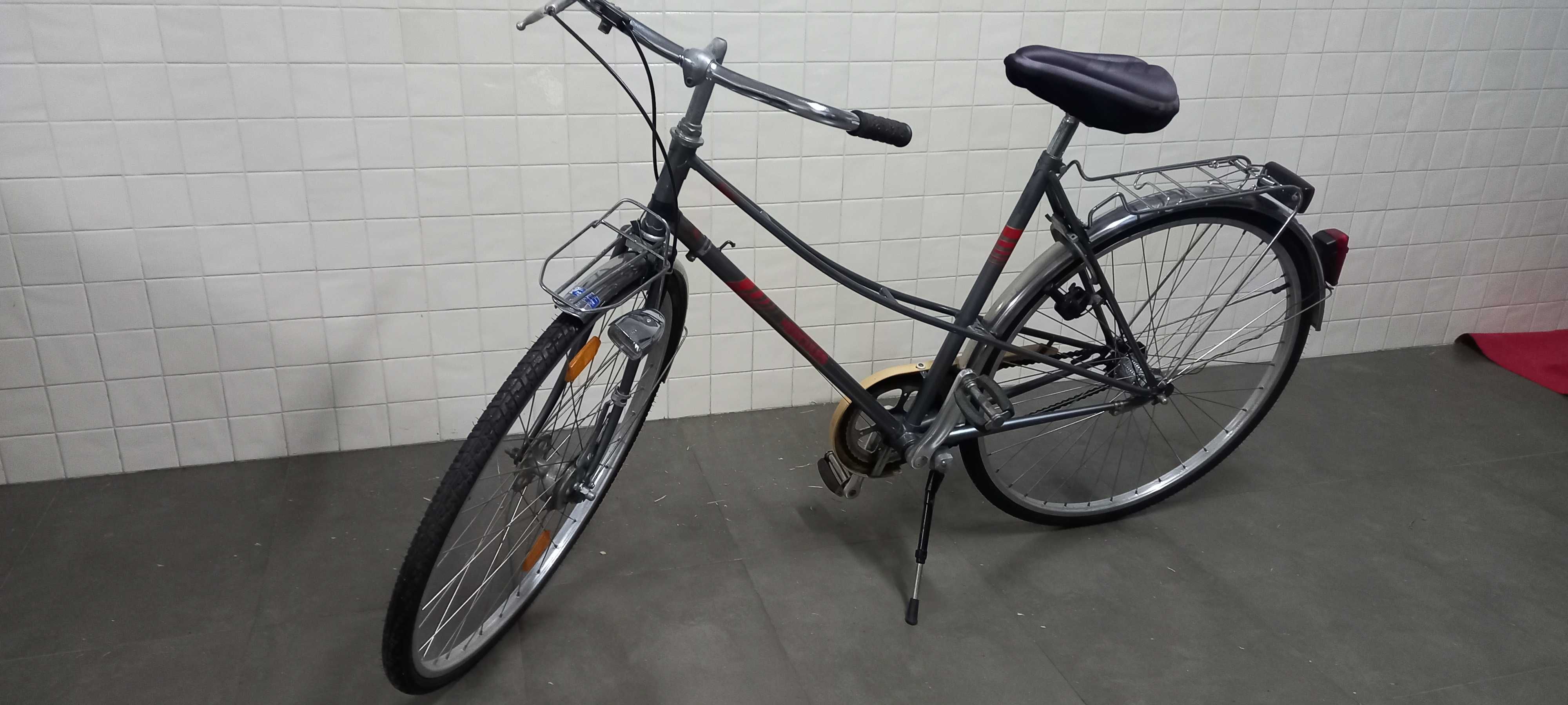 Bicicleta Holandesa de senhora.