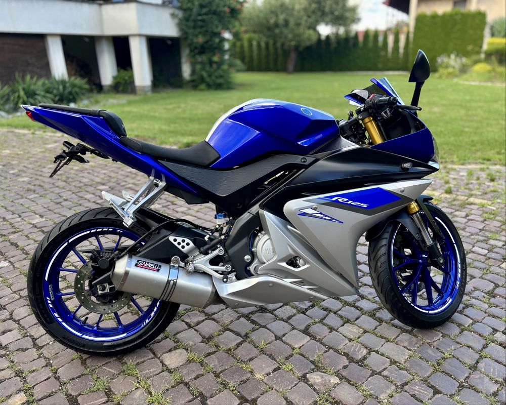 YAMAHA YZF 125, Kat. A1/B, Motocykl 125cm3! (RC DUKE CBR MT)