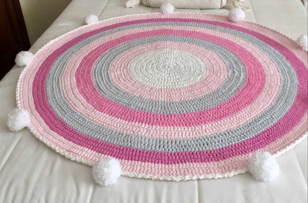 Vendo tapetes feitos à mão novos personalizáveis