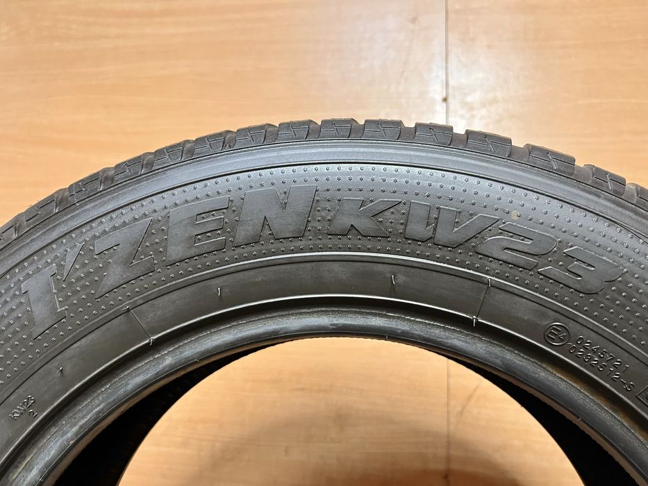 225/60 R 16 Kumho I’Zen KW23 Зима пара шини