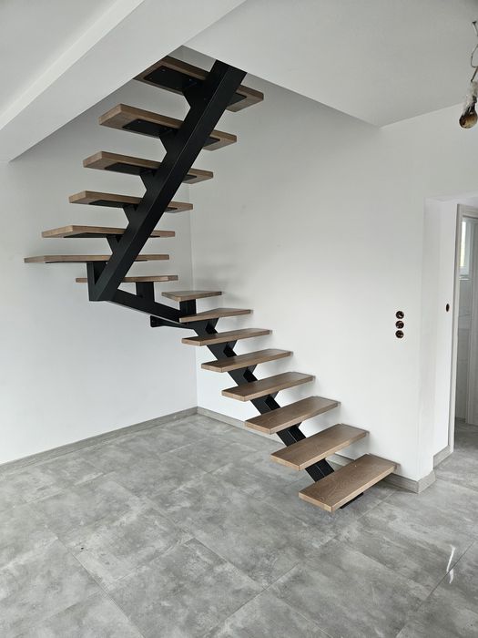 Schody Metalowe Wykonywane na Wymiar. Wysoka Jakość