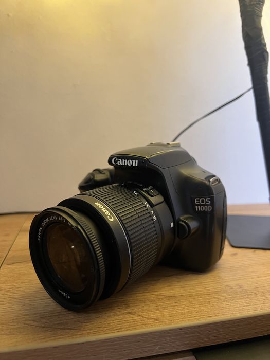 Фотоапарат Canon EOS 1100D