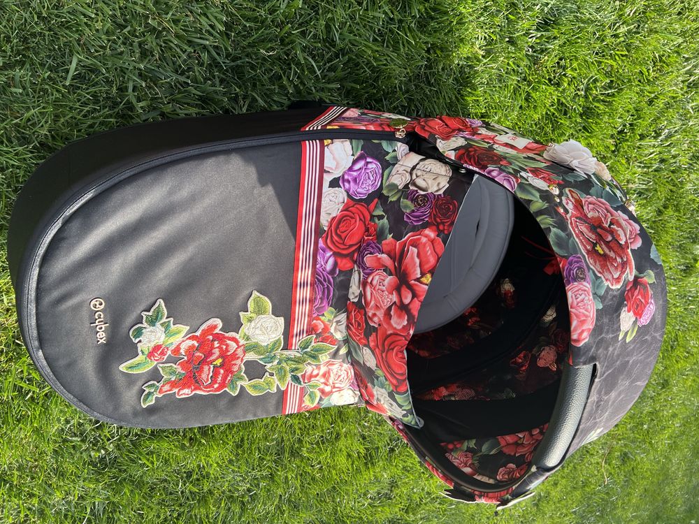Gondola Cybex Priam 2.0 spring blossom dark