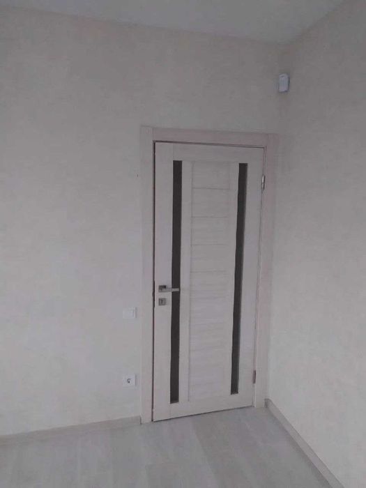 Дом Нерубайское. в центрі 2 поверхи  новий з усім пакетом документів