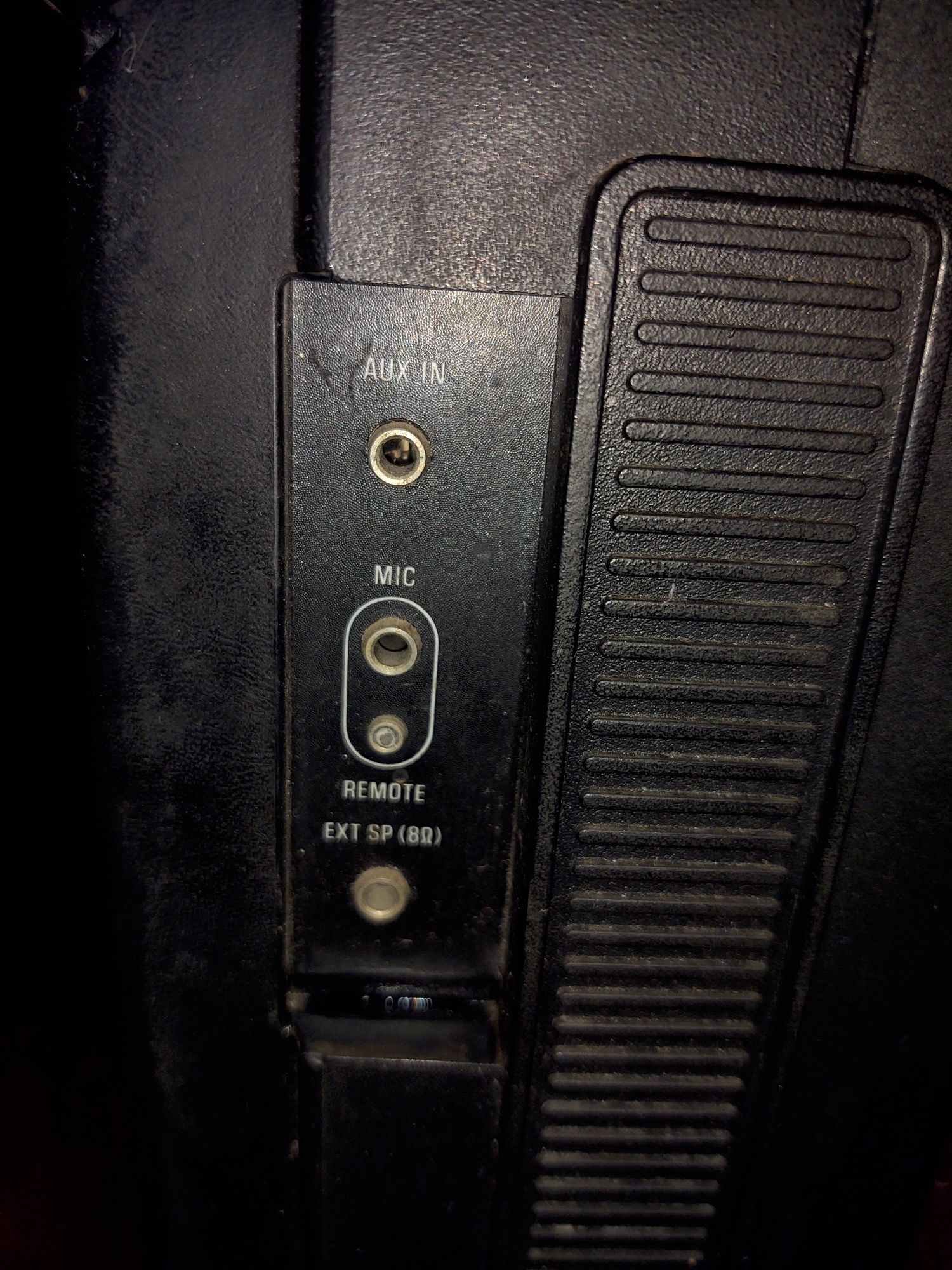 Магнитофон с радио -National Panasonic RQ 548S. AUX. Радио с кассетой.
