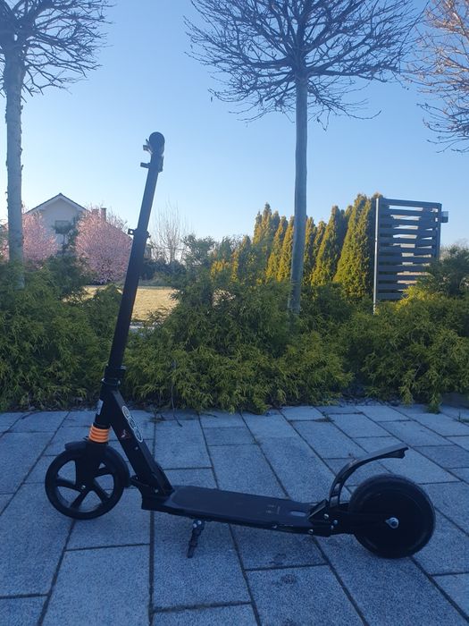 Hulajnoga elektryczna