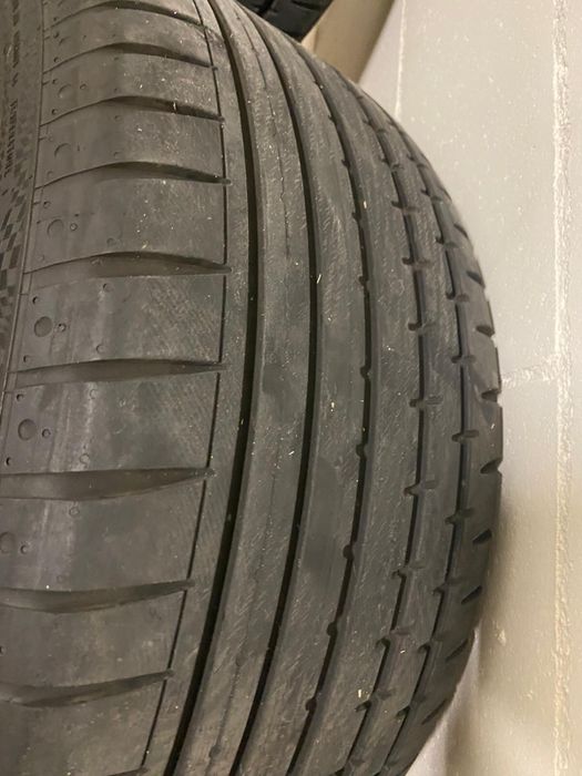 Pneus Continental Sport Contact 275/40 R18 + 245/45 R18