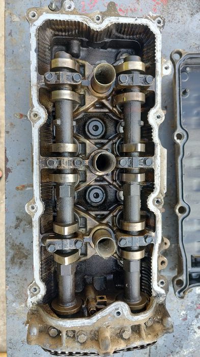 Продам ГБЦ в сборе Ниссан Максима А33 3.0 v6(VQ30DE)