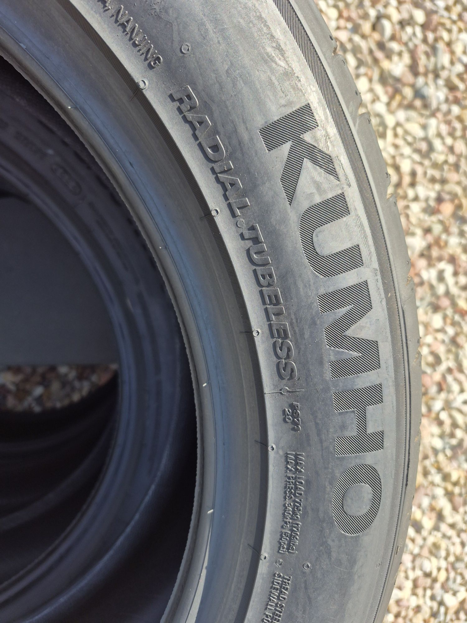 NOWE opony Kumho	 215/55R18 PS71 letnie. 2024r