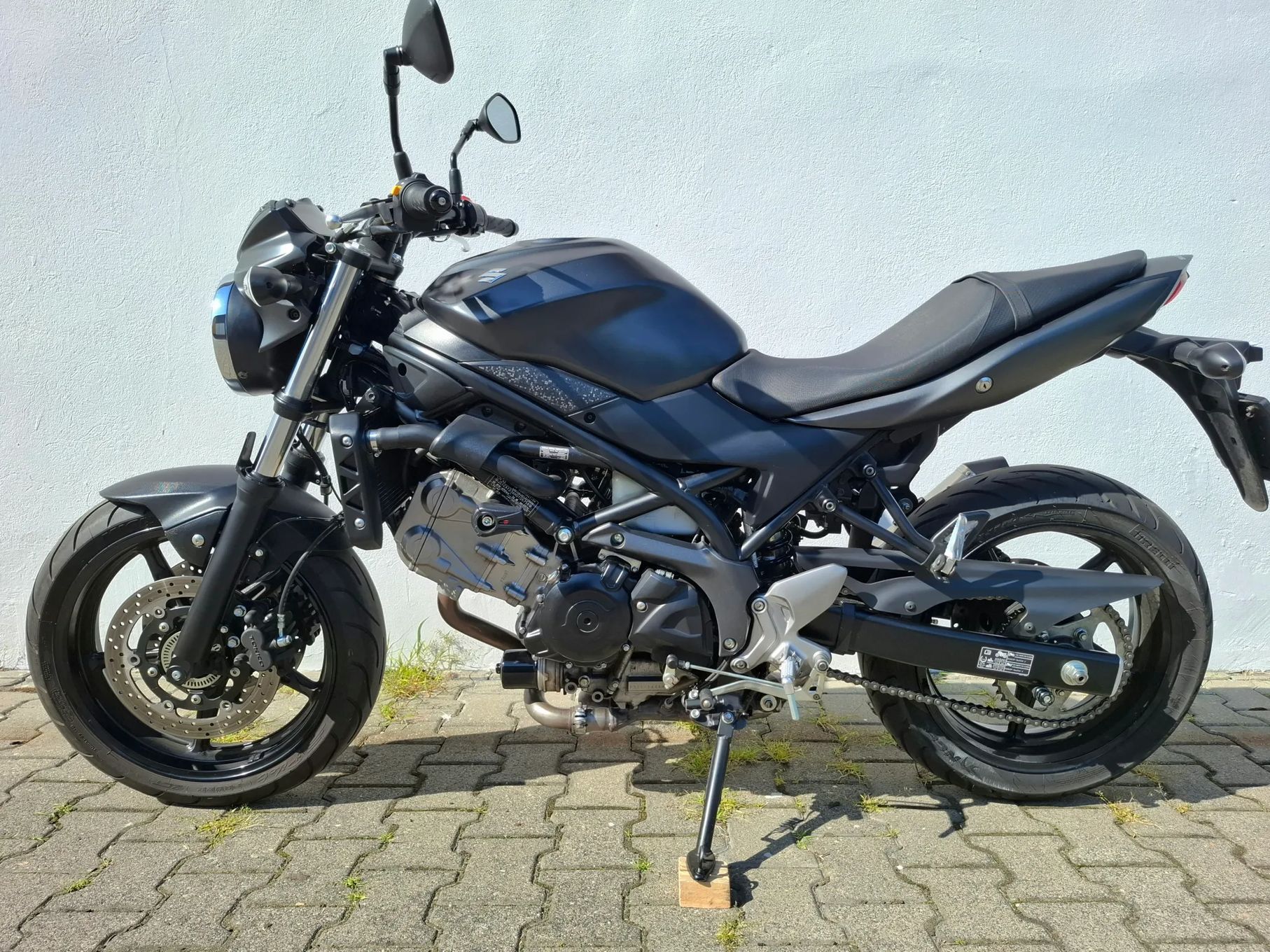 Suzuki SV Suzuki SV650 zadbana, mały przebieg, pełna moc