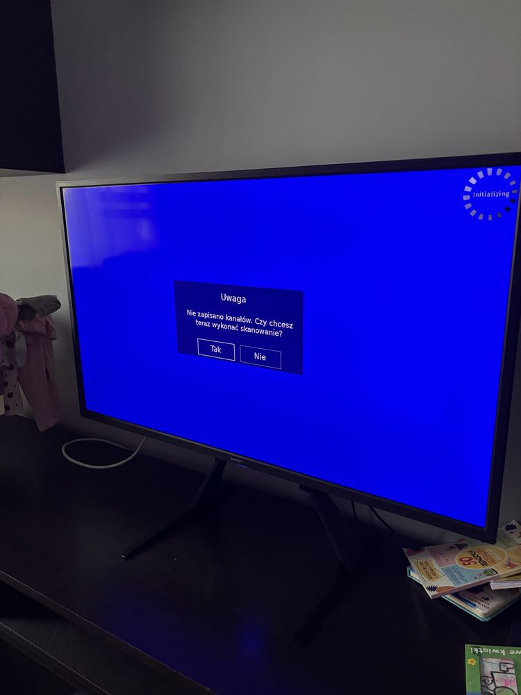 Telewizor Sharp + stojak