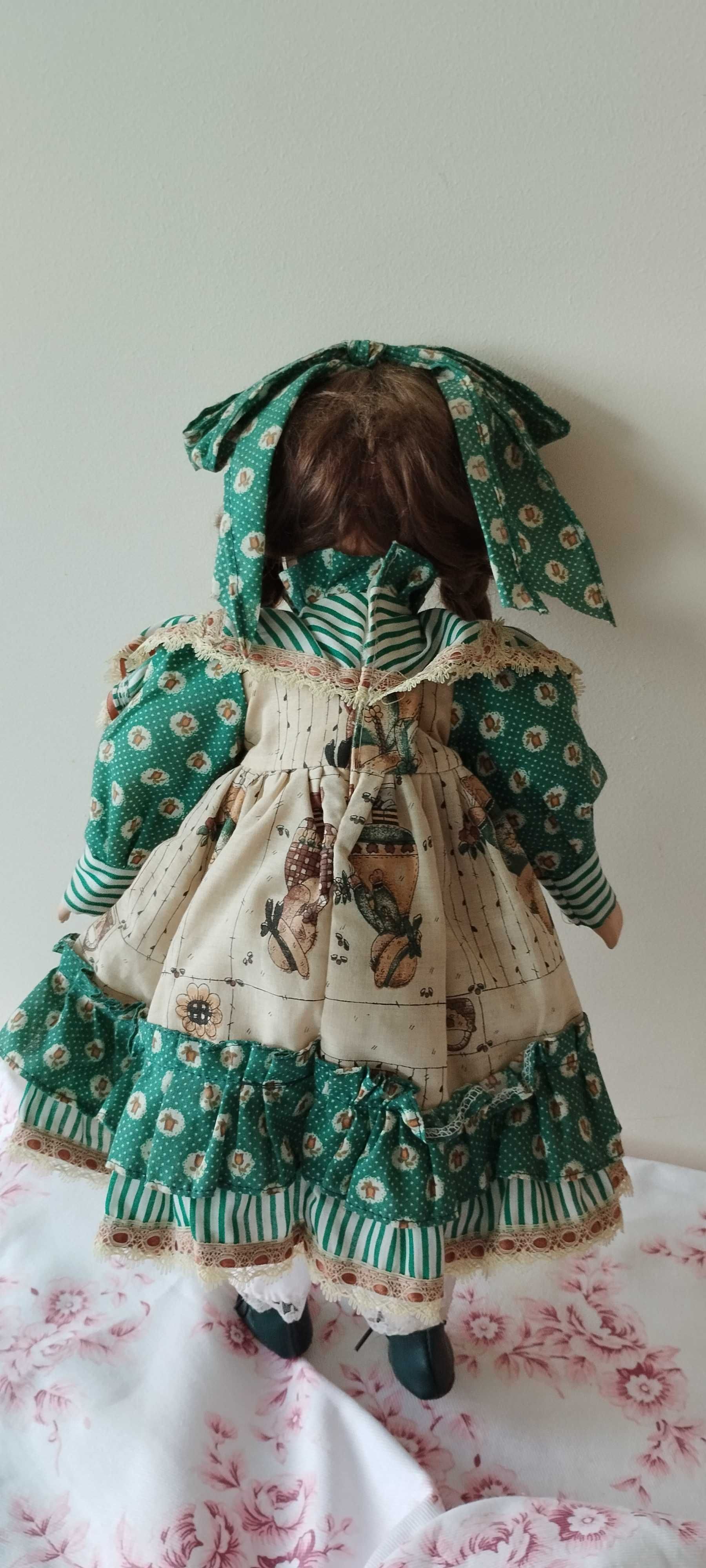 Boneca de porcelana