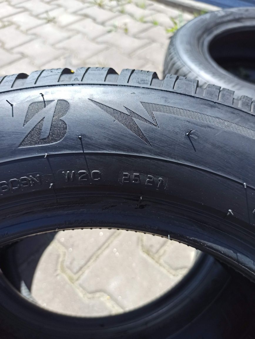 Шини зимові,  Bridgestone, r15