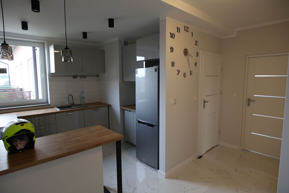 Piękny apartament - 2 pokoje w budynku Zgody 7