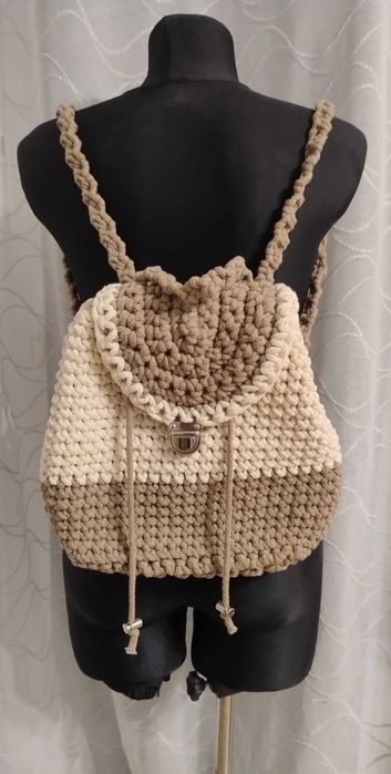 Plecak robiony na szydełku