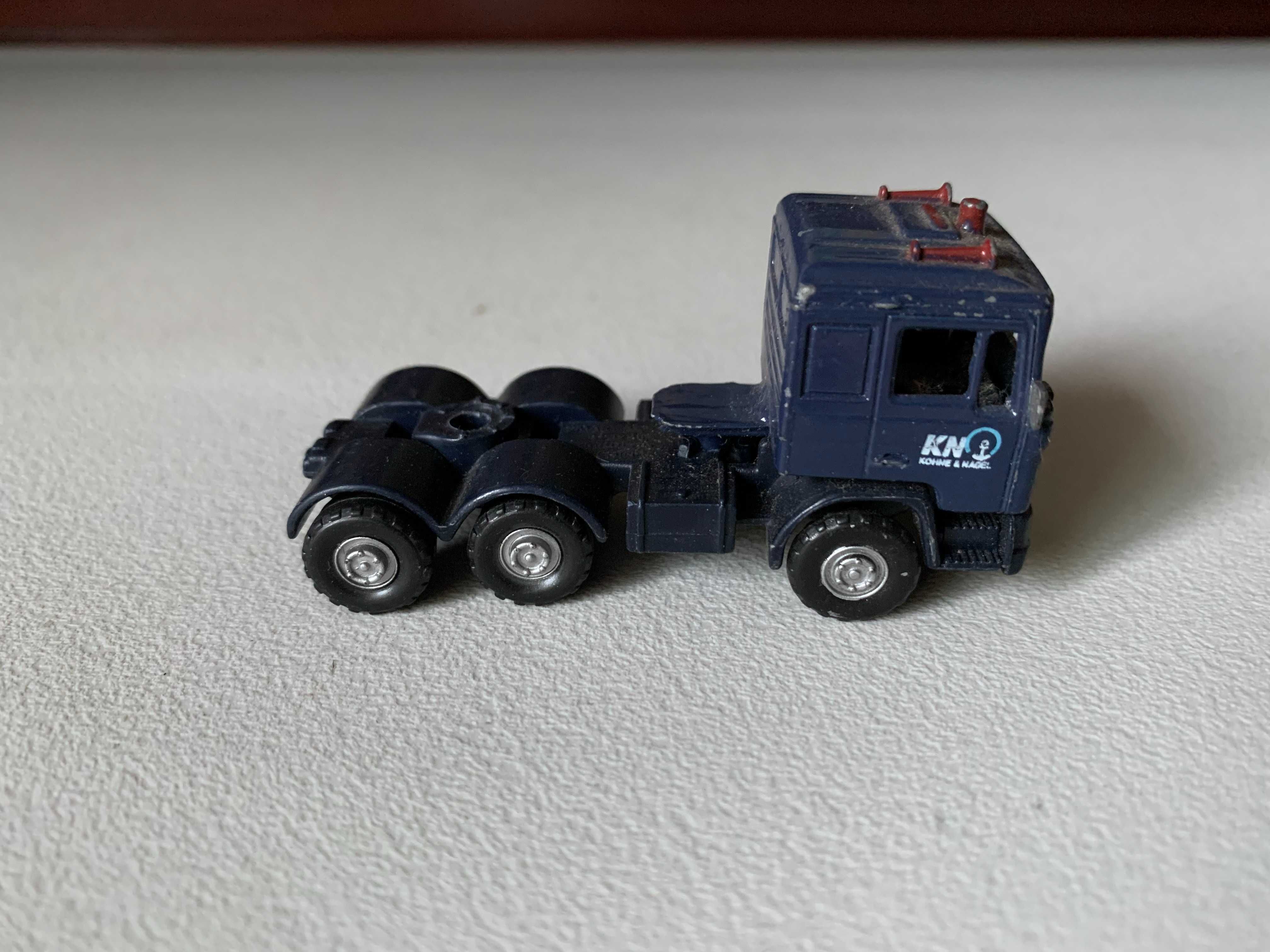 Brinquedo Camião