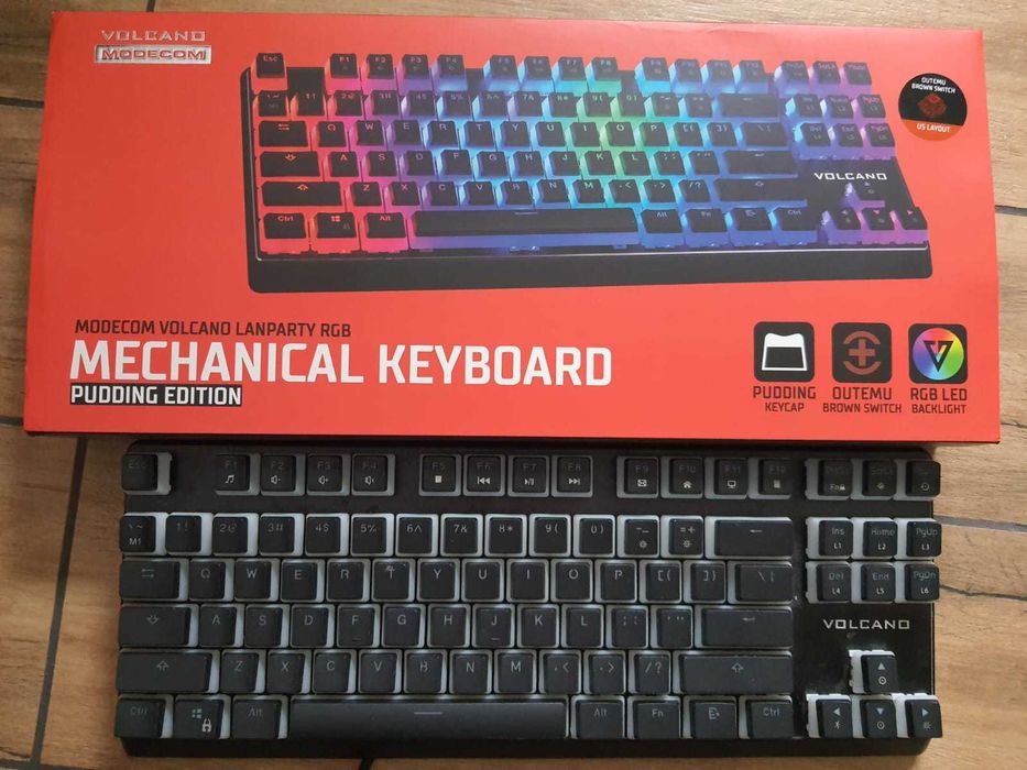 klawiatura gamingowa modecom VOLCANO lanparty RGB pudding edition