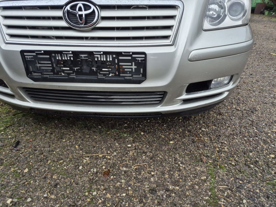 Капот двері Toyota avensis T25 2003-2009