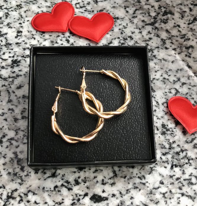 Nowe, okrągłe kolczyki damskie koła z podwójnym splotem złoty kolor