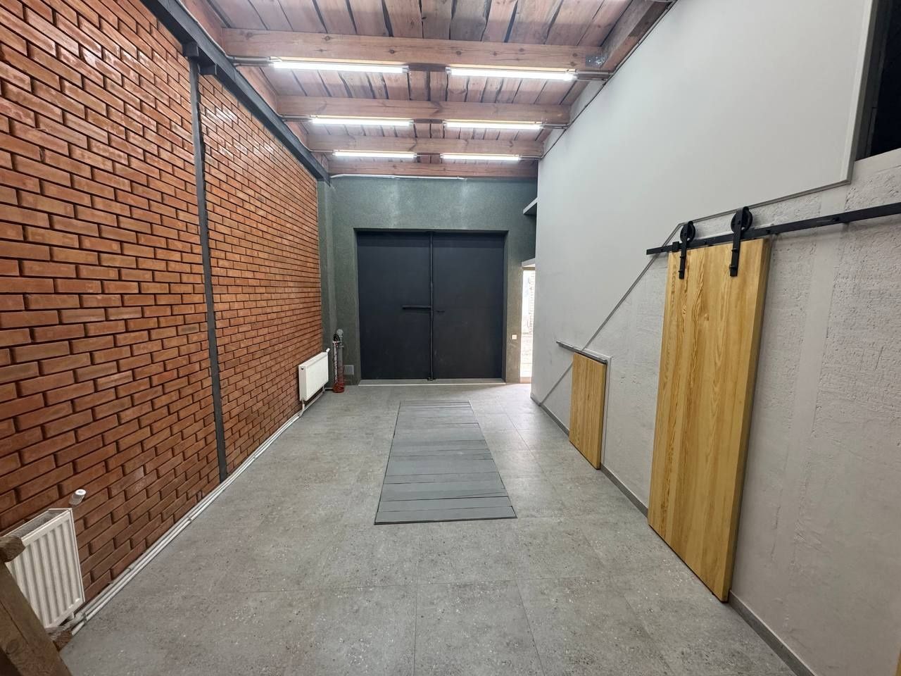 Продам великий гараж 120кв.м 4 поверхи під офіс, СТО або проживання