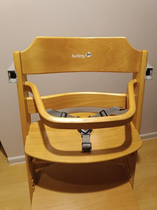 Krzesełko zarówno do karmienia jak i do biurka Safety 1st