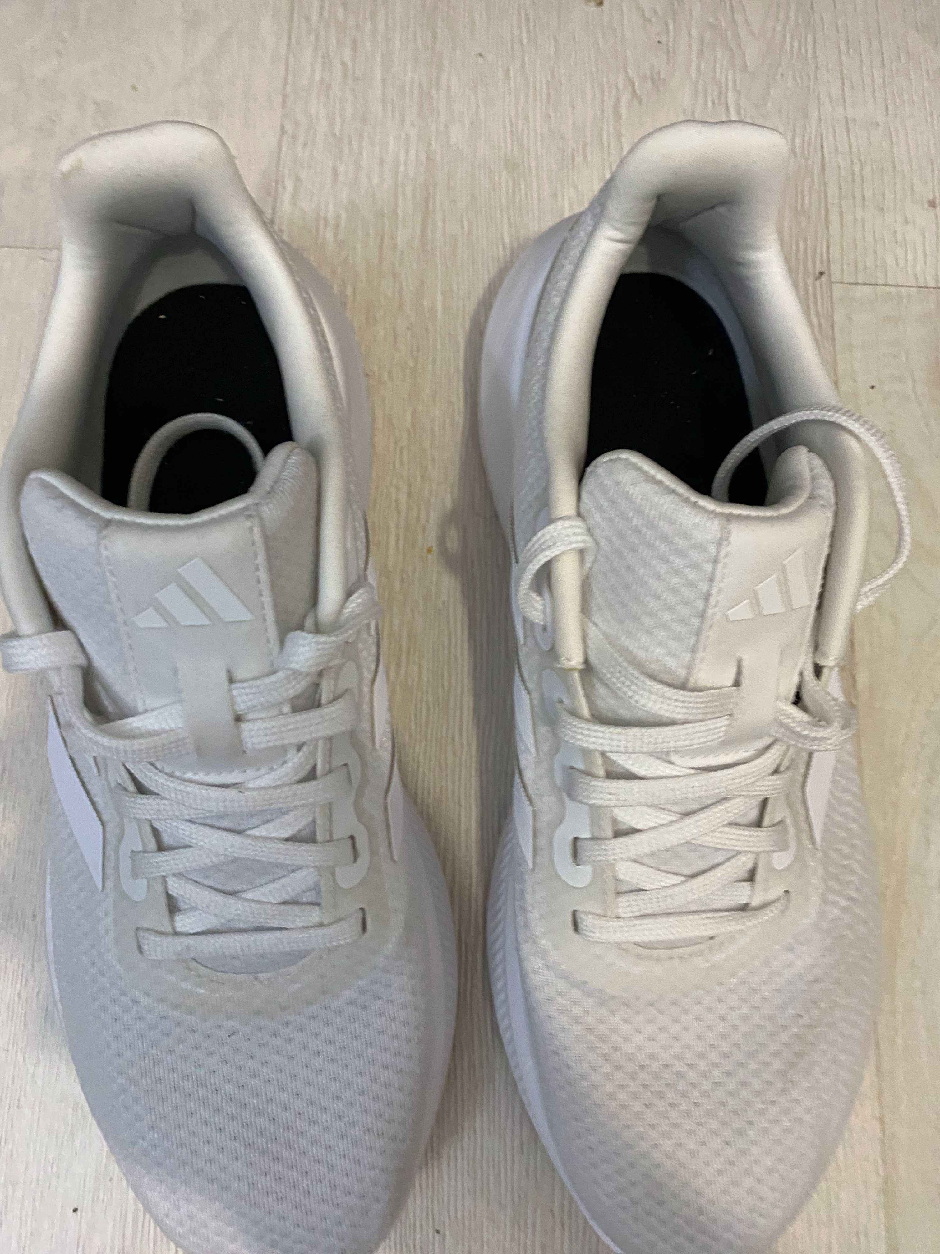 SUPEr Stan adidas Buty do biegania adidas runfalcon 3.0 białe