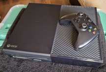 Xbox One + Pad i zasilacz