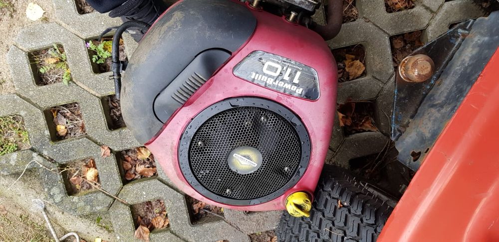 Silnik do traktorka Brighs&Stratton 11km.