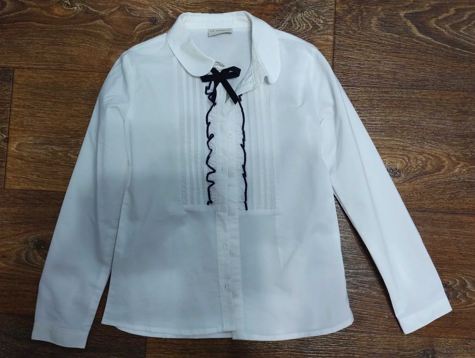 Блузки  Waikiki, білі рубашки шкільні для дівчинки стан нових Брюки