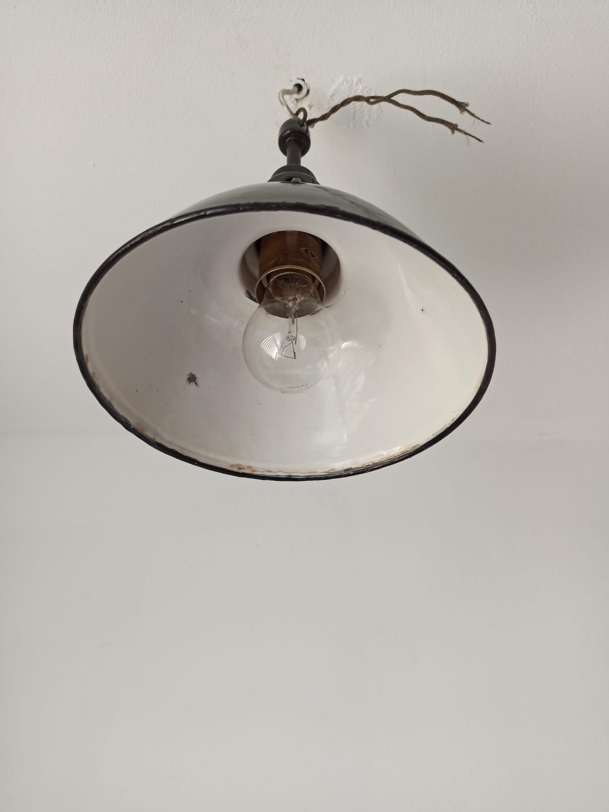 Lampa wisząca loft Bauhaus czarna Antyk