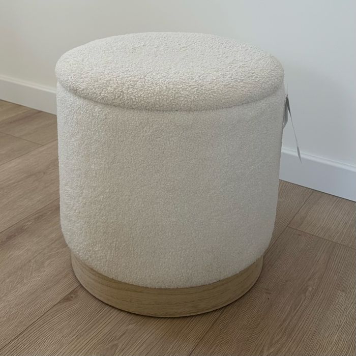 Nowa pufa pepco biała kremowa boucle