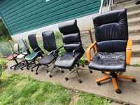 Продаються офісні крісла