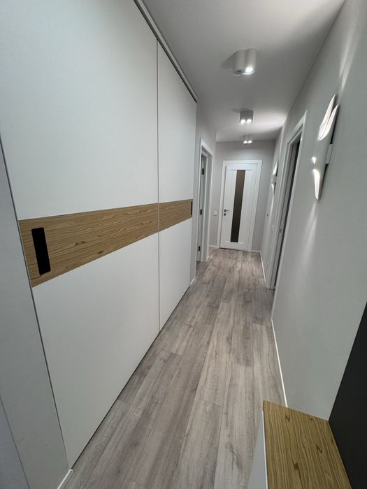 Аренда 3к.кв. Новострой 2000х, м. Центр рынок, Ул. Дмитриевская д.5.