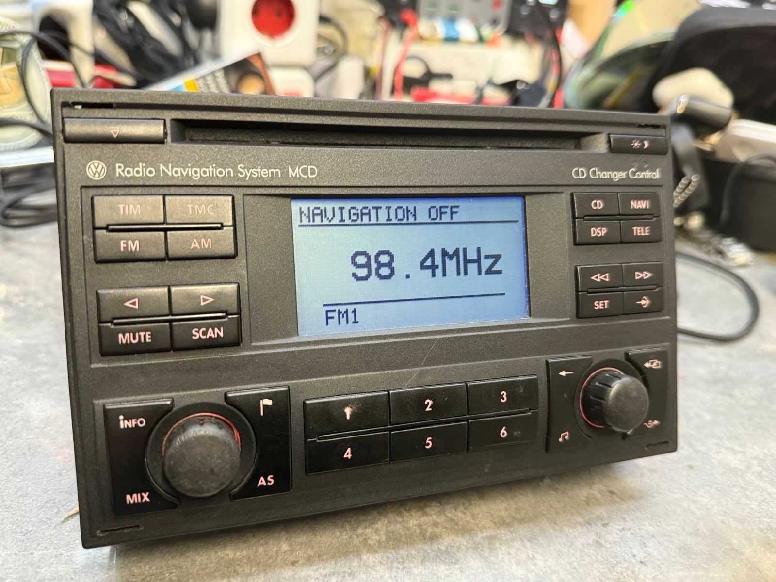 Fabryczne Radio CD  NAVI VOLKSWAGEN PASSAT B5 1J00  35191C