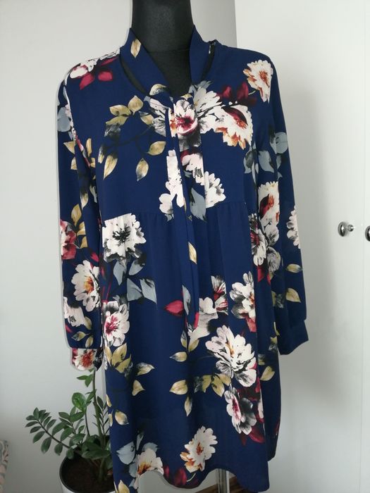 Ładna sukienka damska rozmiar 42