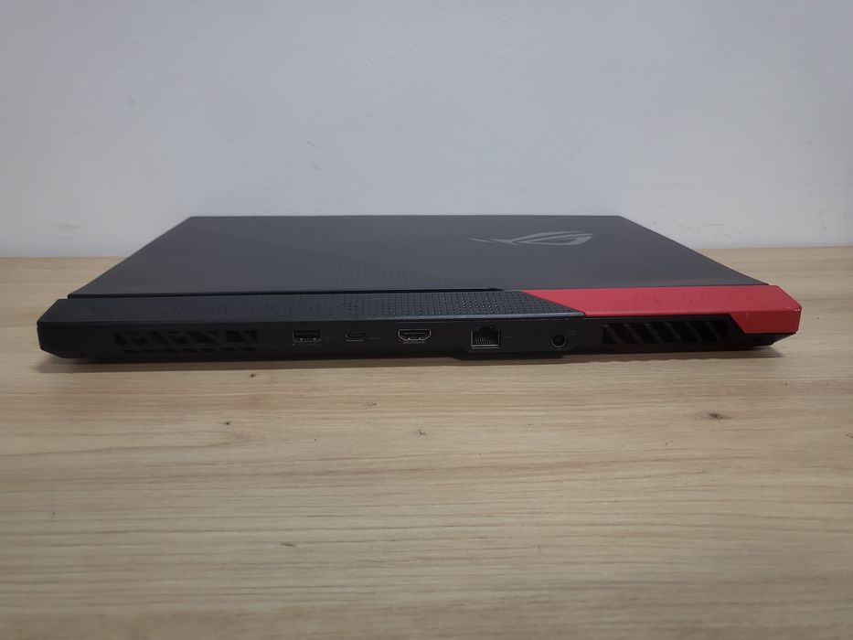 Asus rog strix g513 15.6 300Hz / ryzen 5 5600h / rtx 3050 / 16 / 512
