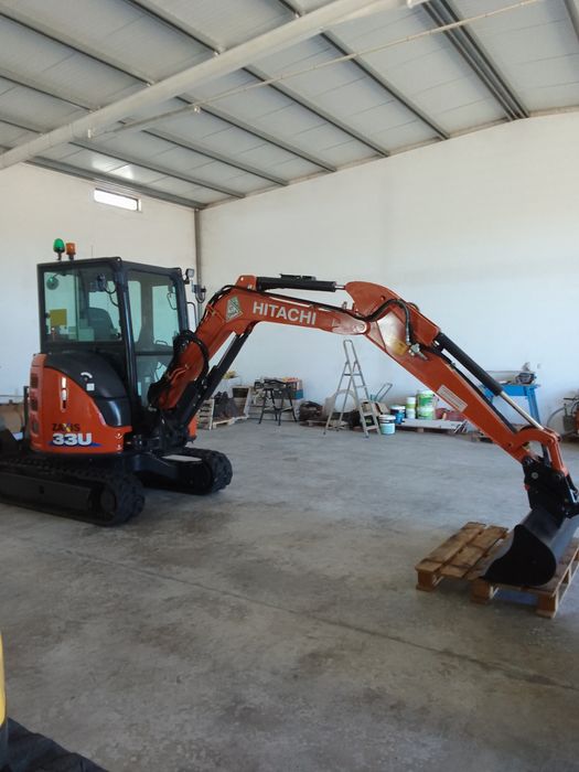 Mini giratória escavadora Hitachi ZX33U, 2022,