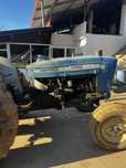 Ford 4000 com charrua
